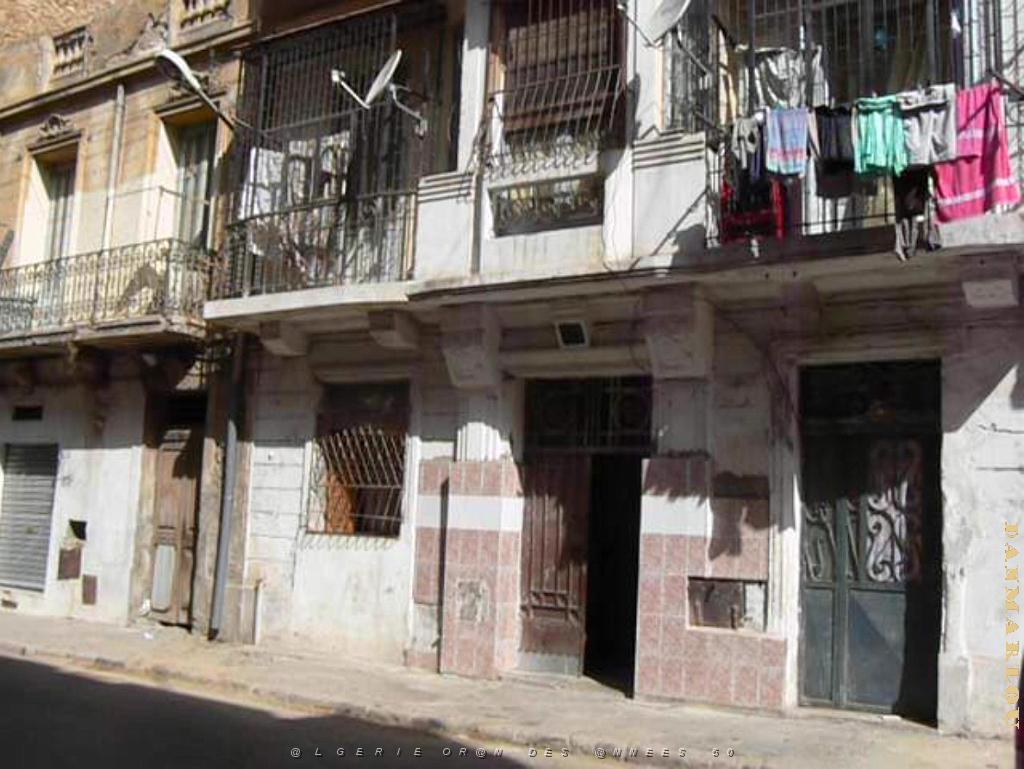 rue Rabelais 9.JPG